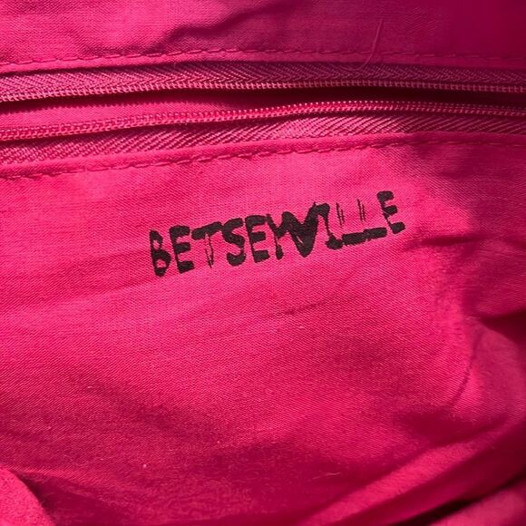 Betsyville Backpack black and white Aztec design - Picture 7 of 8